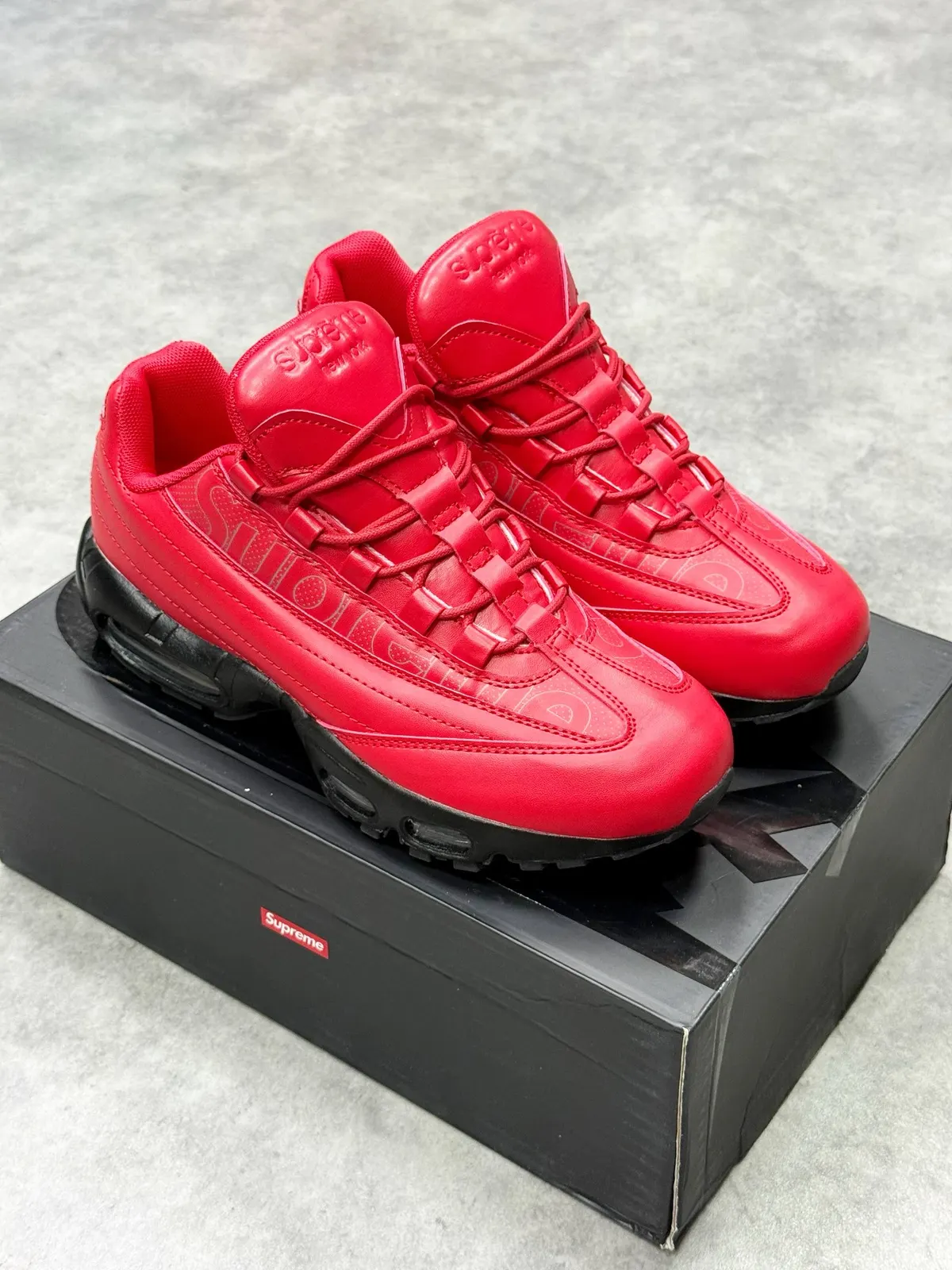 Nike Air Max 95 Supreme