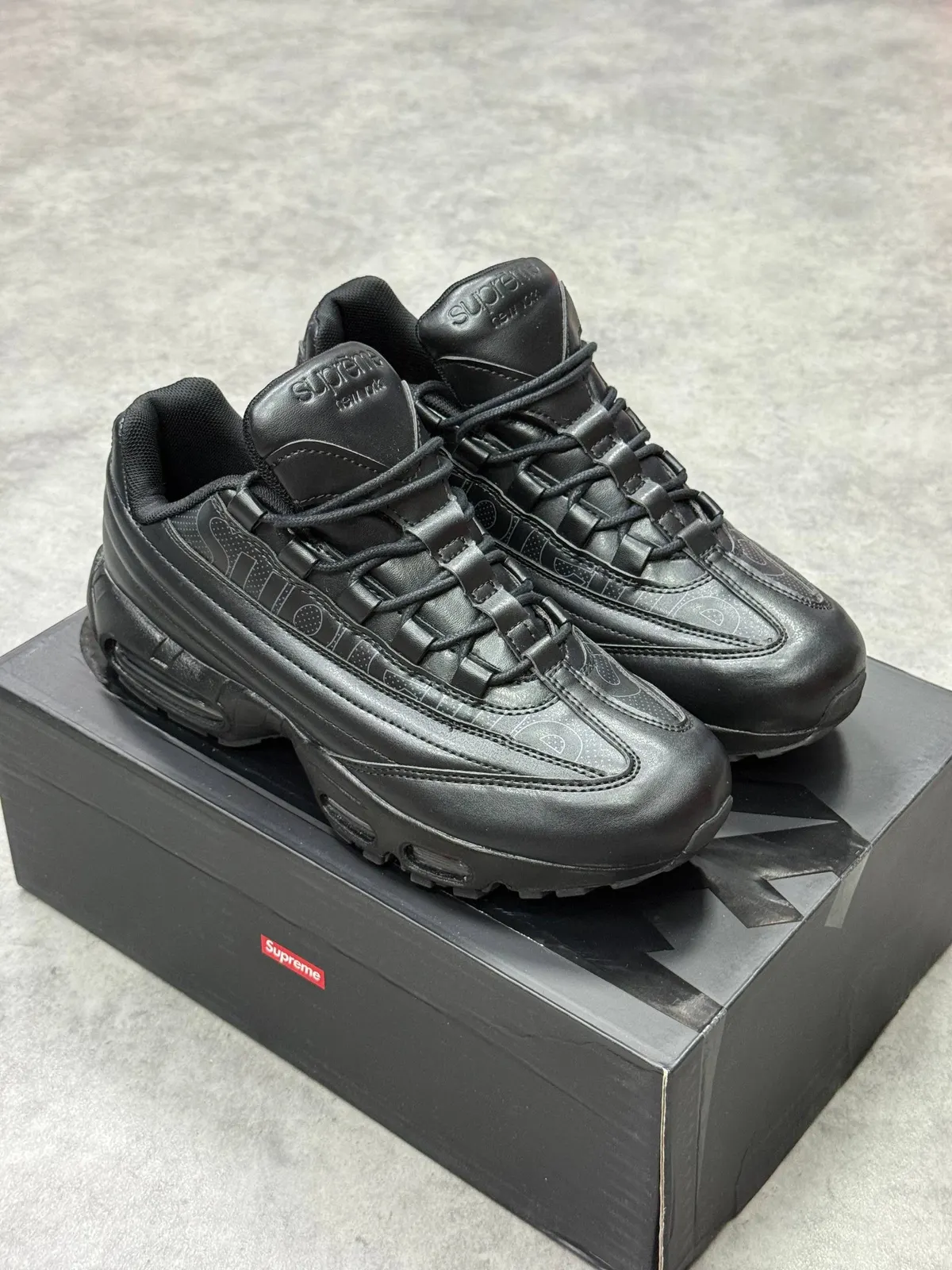 Nike Air Max 95 Supreme