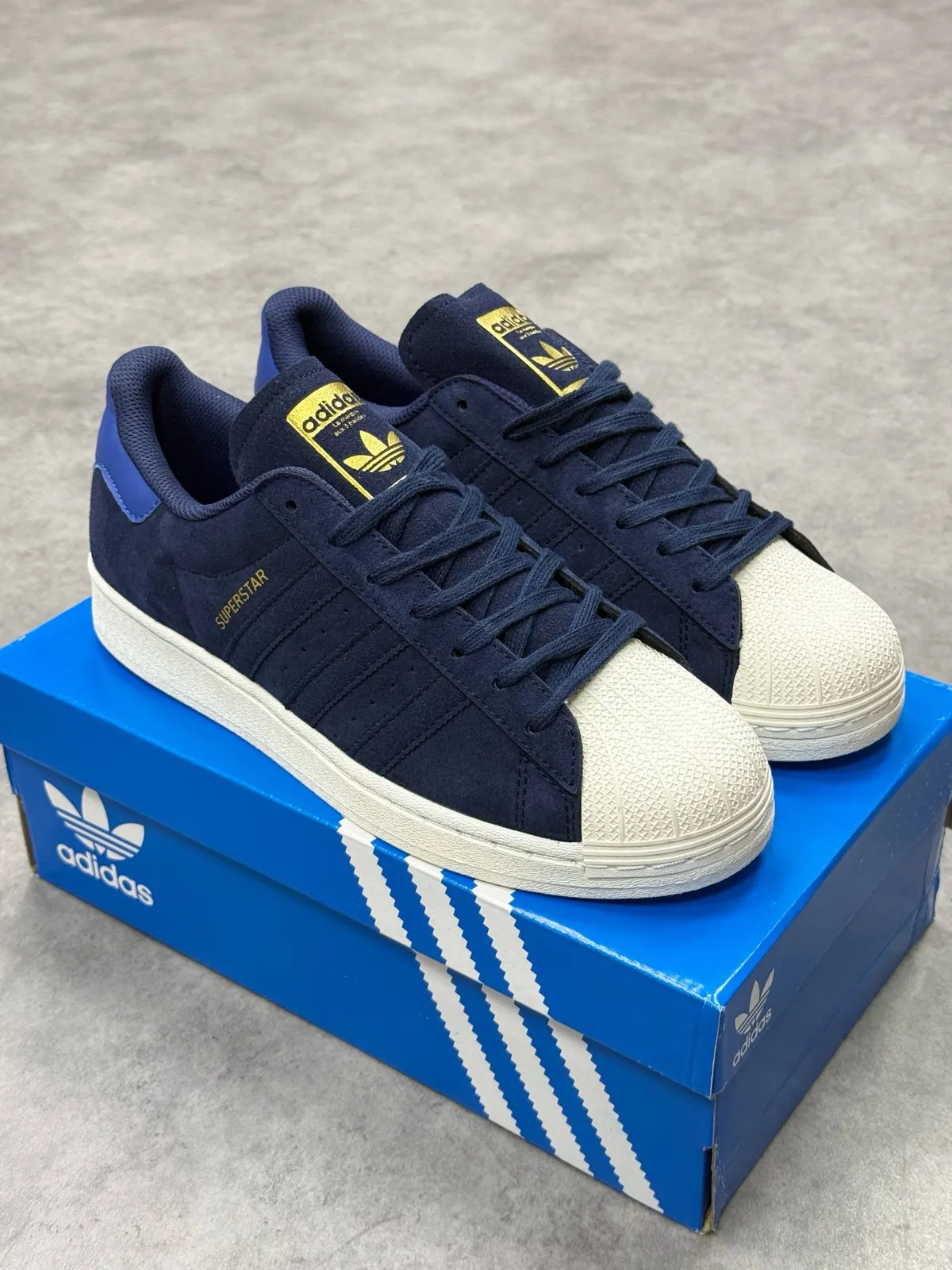 Adidas Superstar