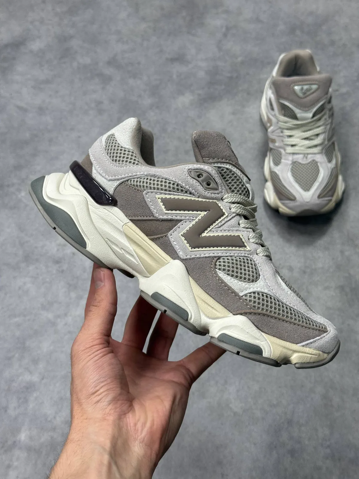 New Balance 9060