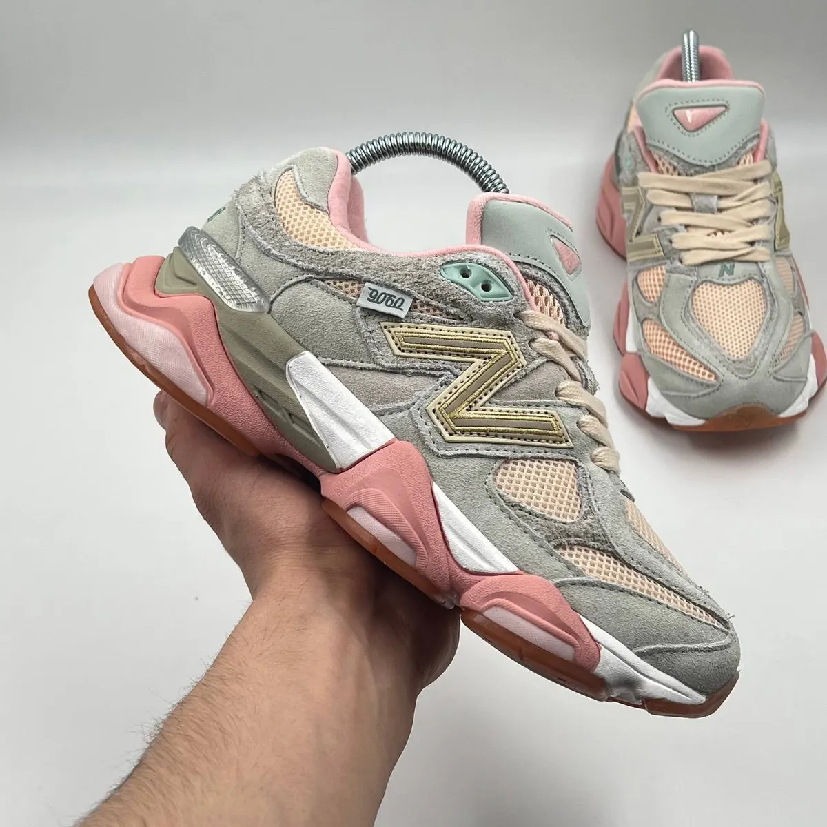 New Balance 9060