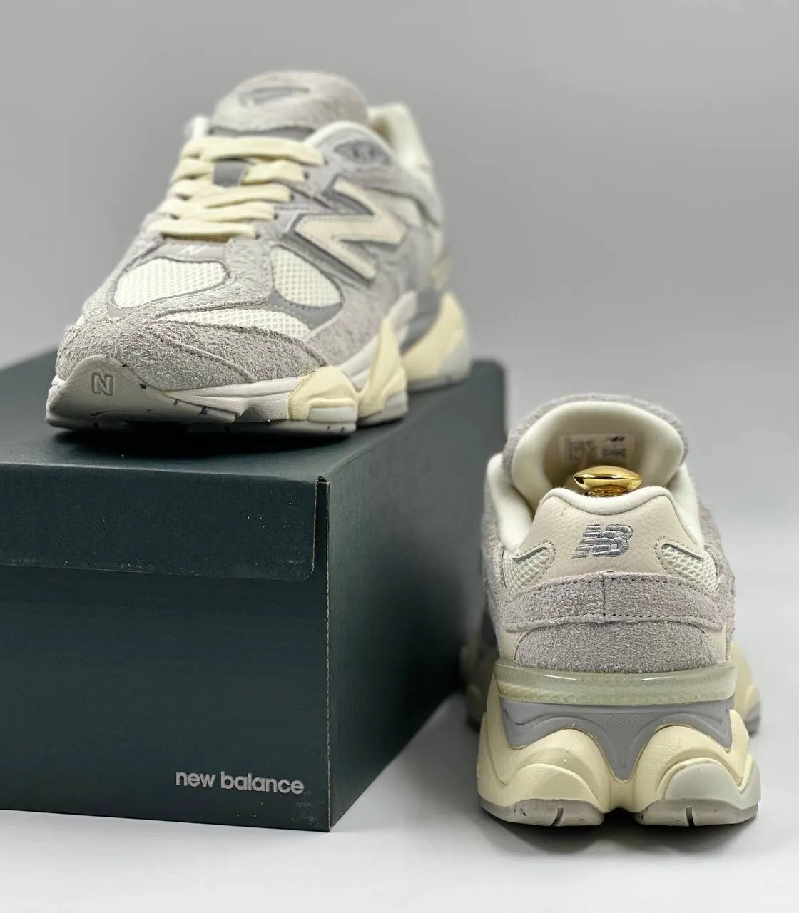 New Balance 9060