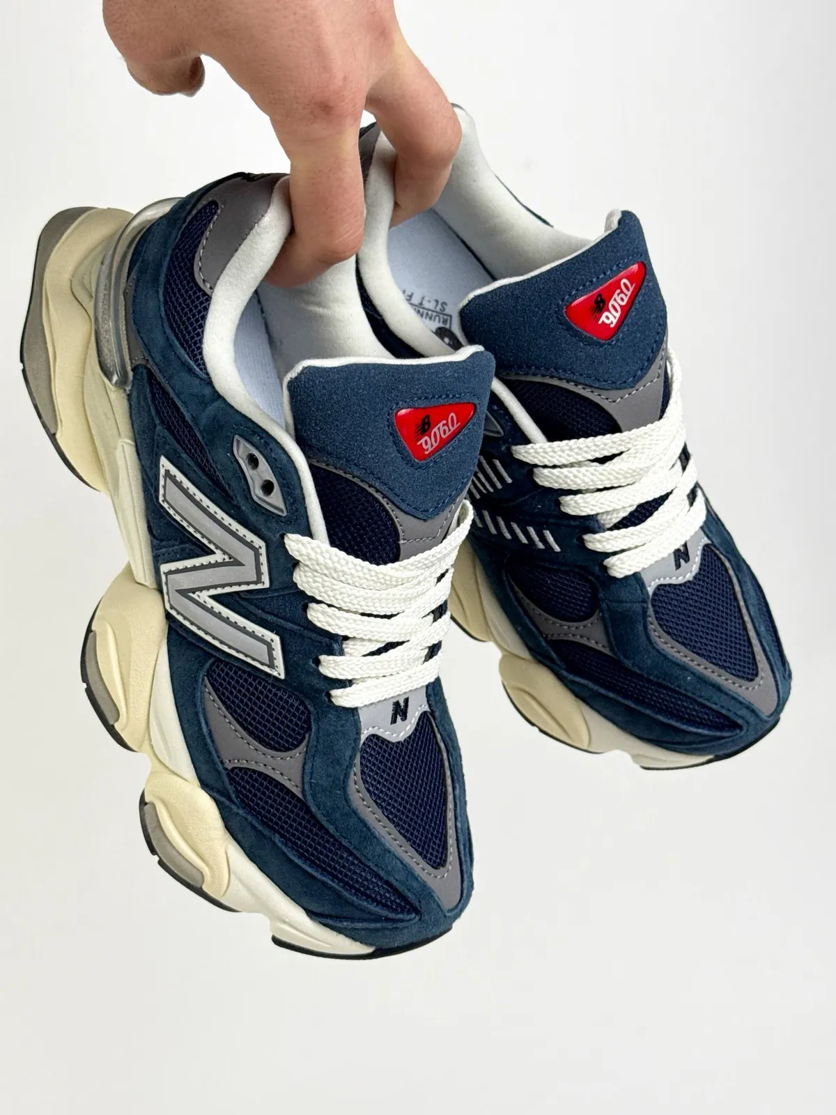 New Balance 9060