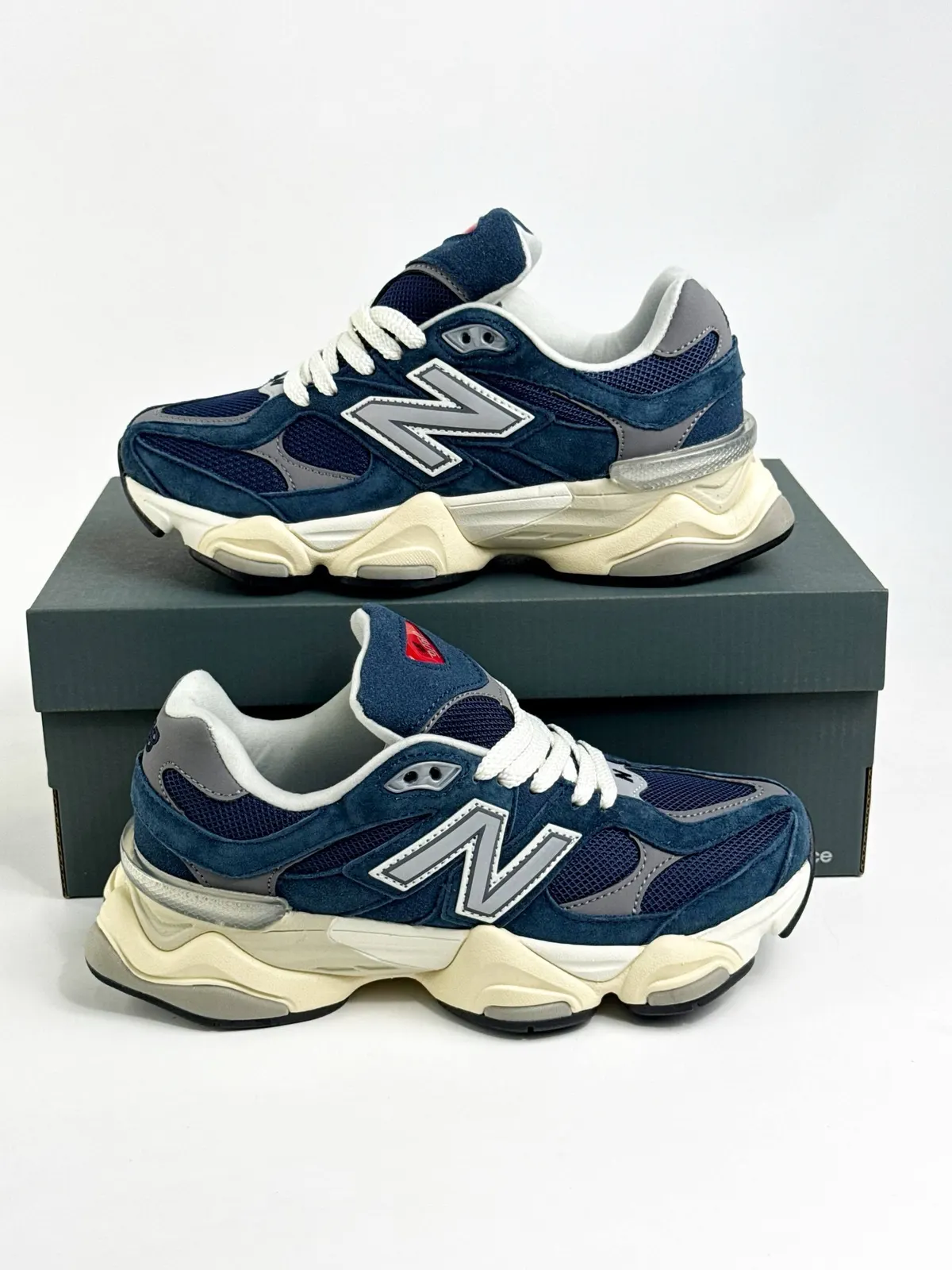 New Balance 9060
