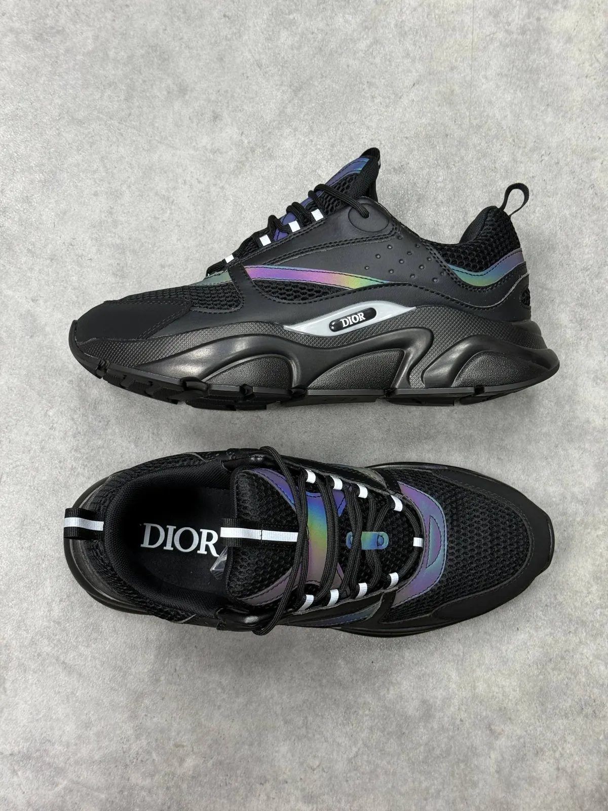Dior B22