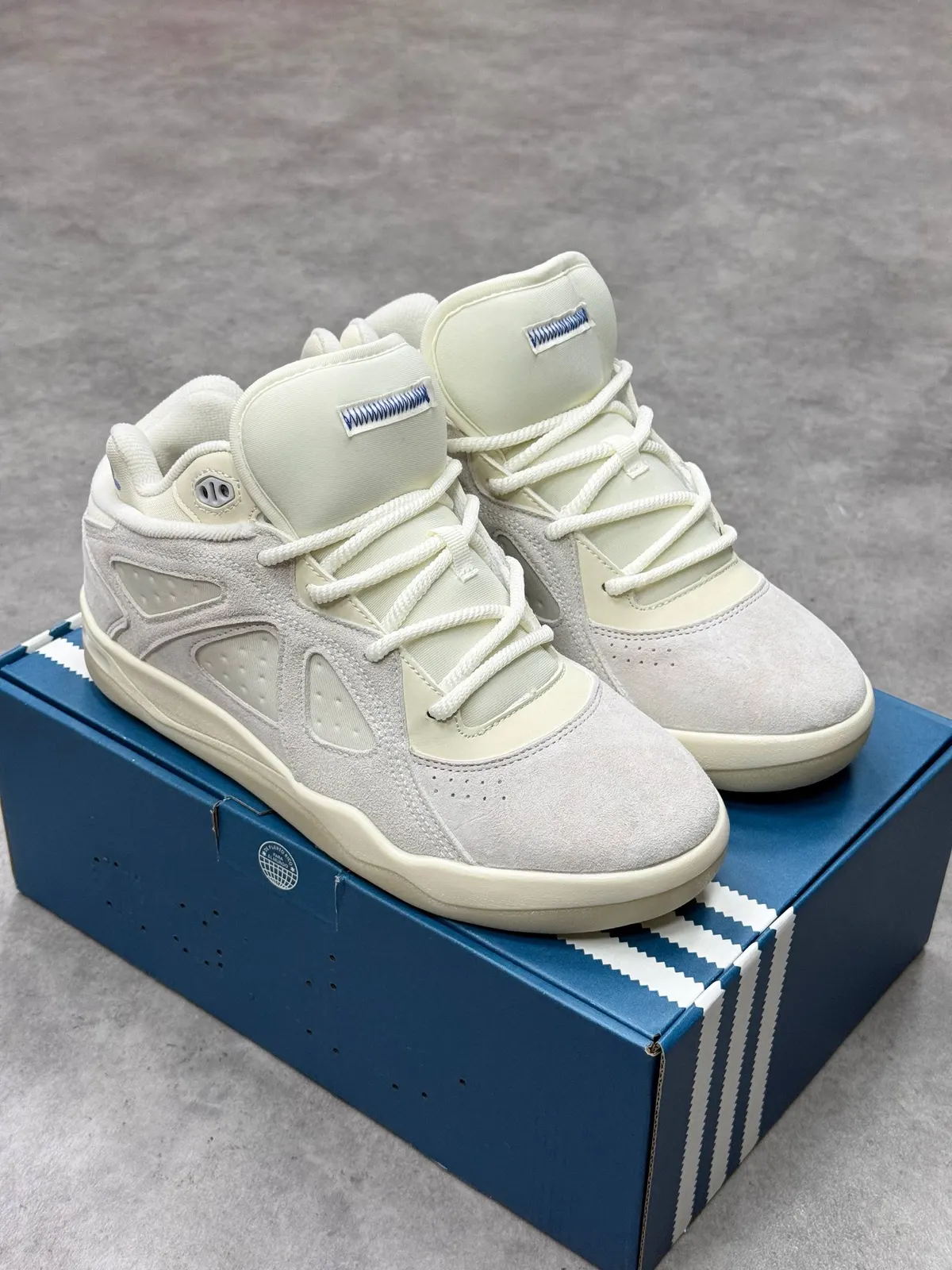 Adidas Badbo 1.0 Bad Bunny