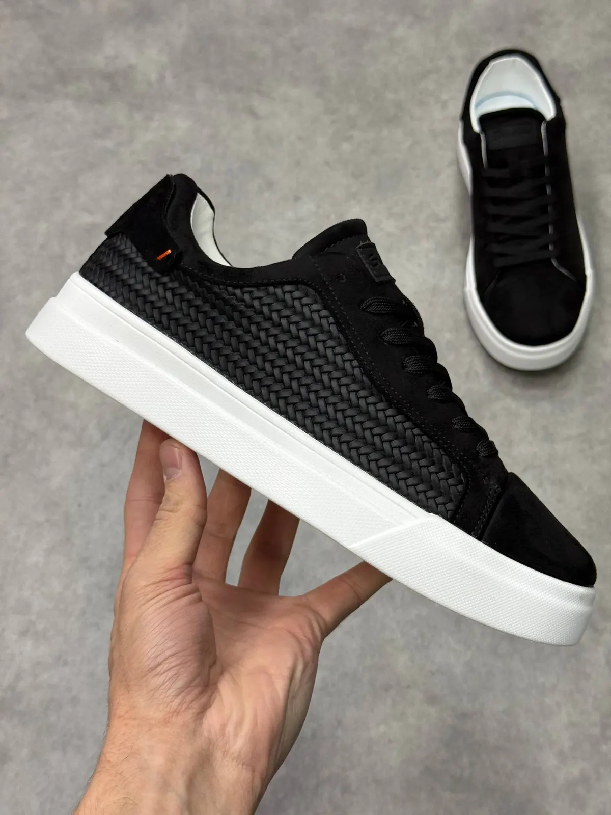 Santoni