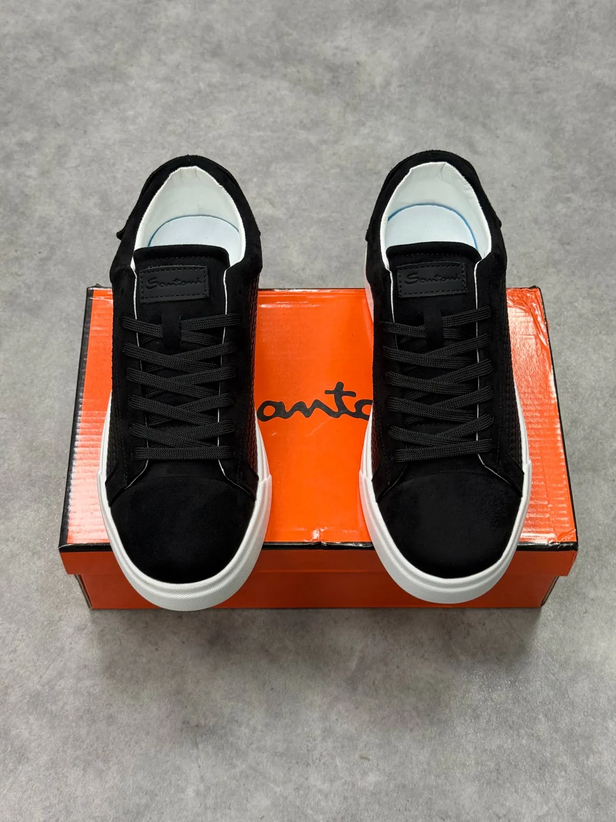 Santoni