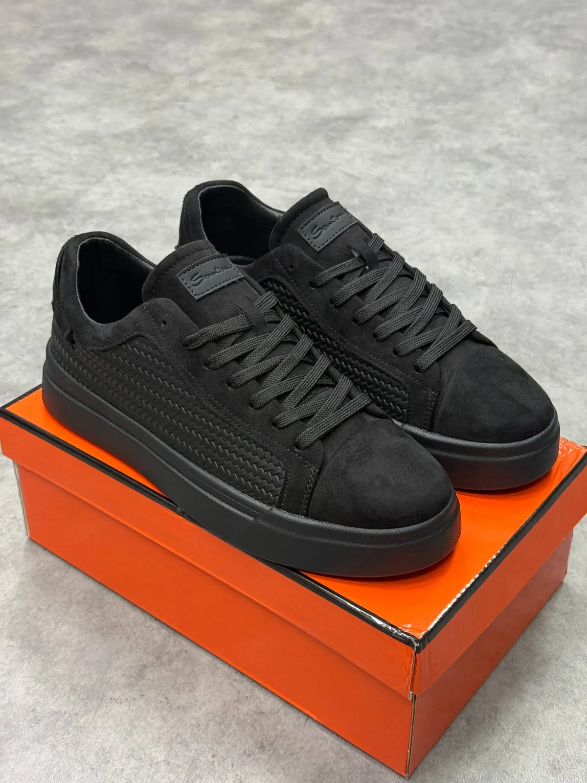 Santoni