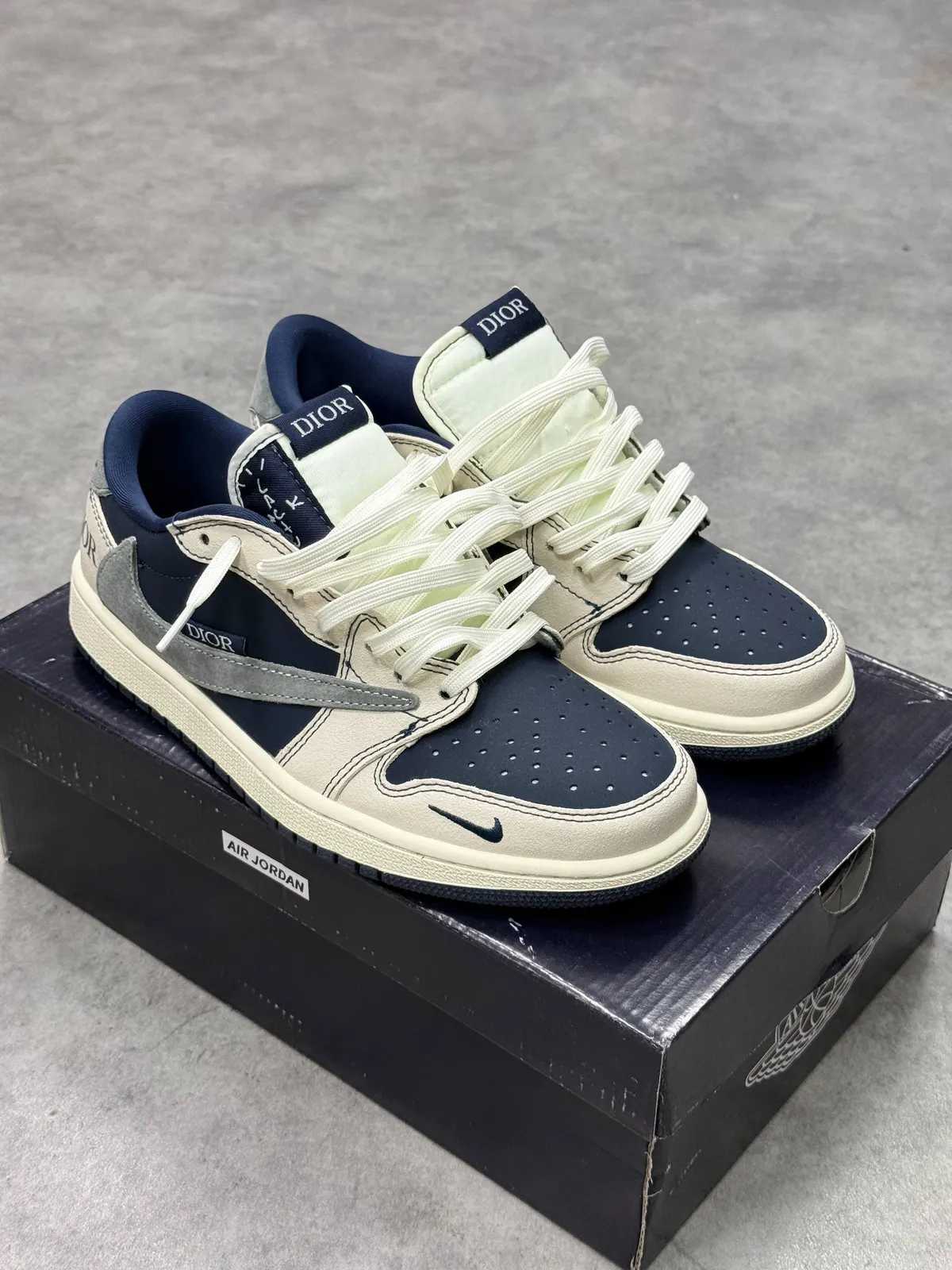 Jordan Air Jordan 1 Low x Dior