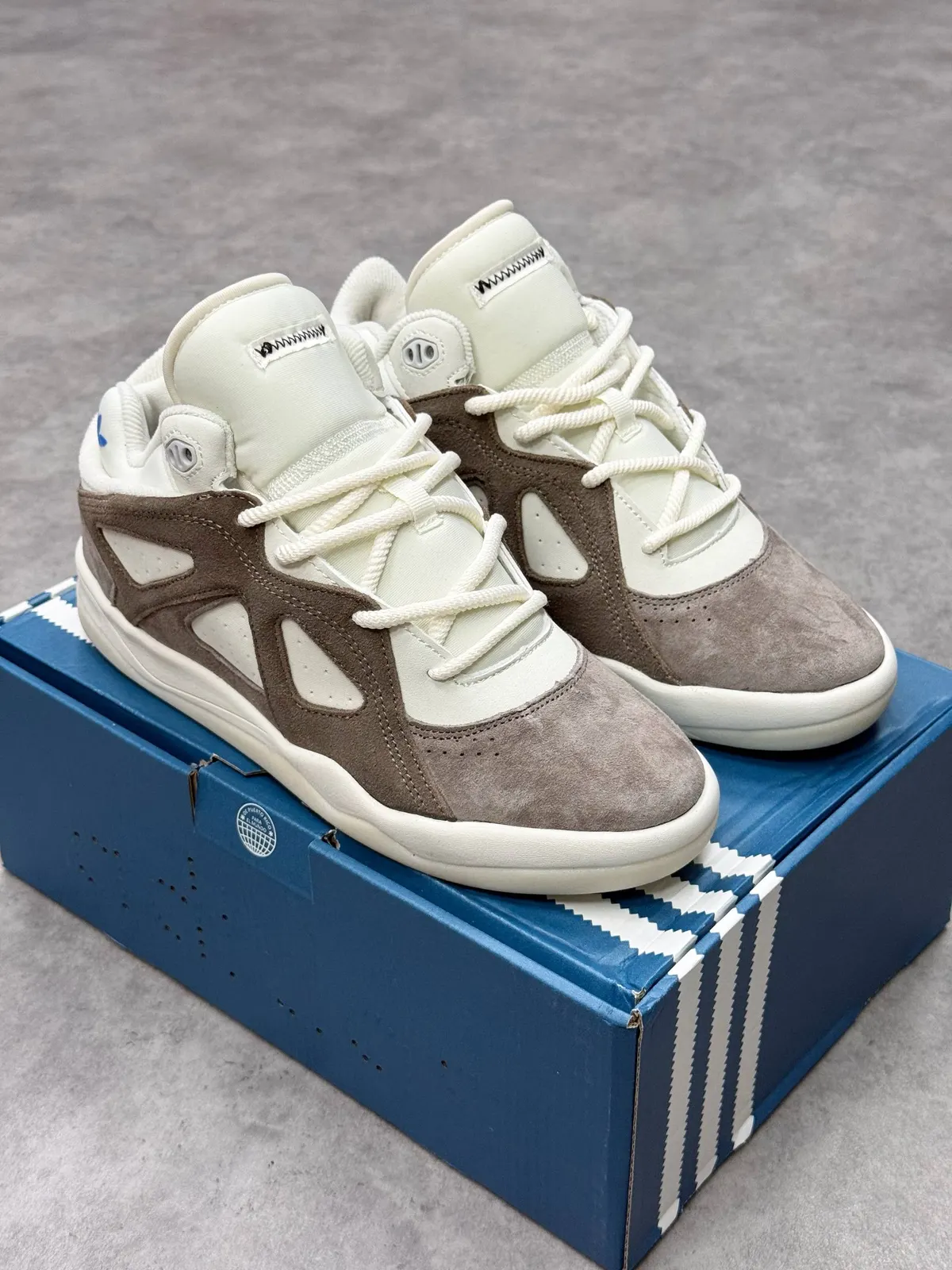 Adidas Badbo 1.0 Bad Bunny