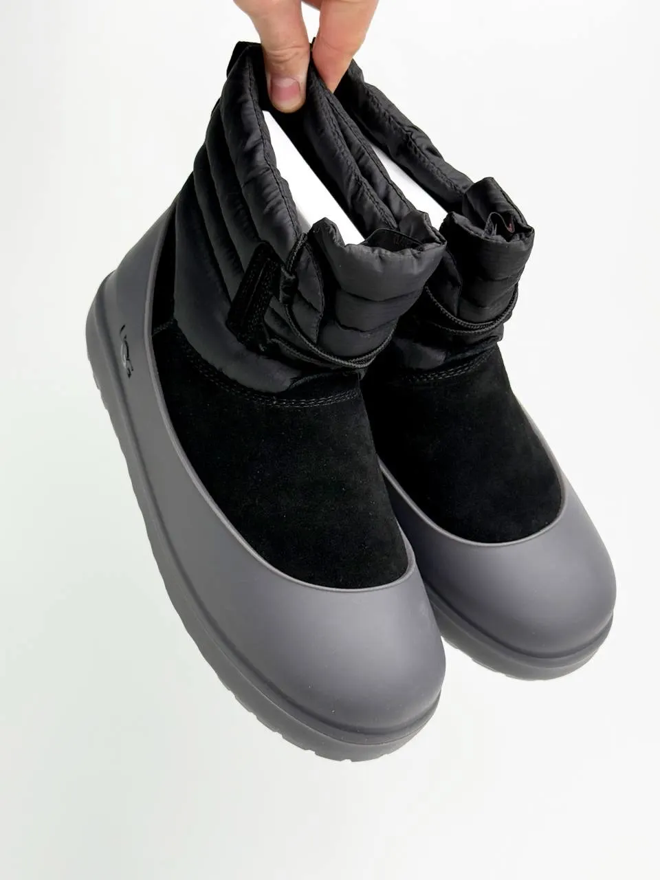 UGG Classic Mini Lace-Up Black