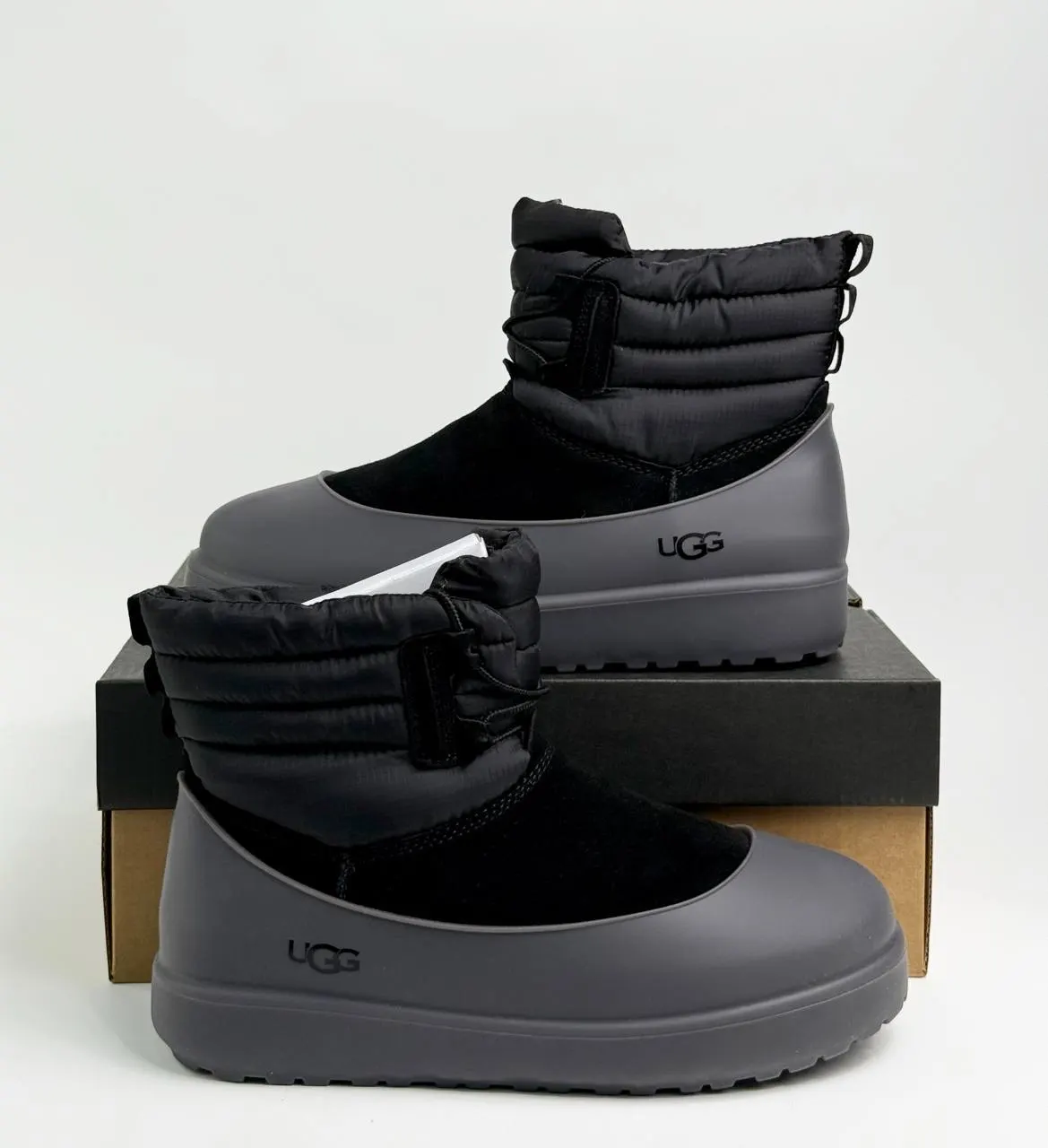UGG Classic Mini Lace-Up Black