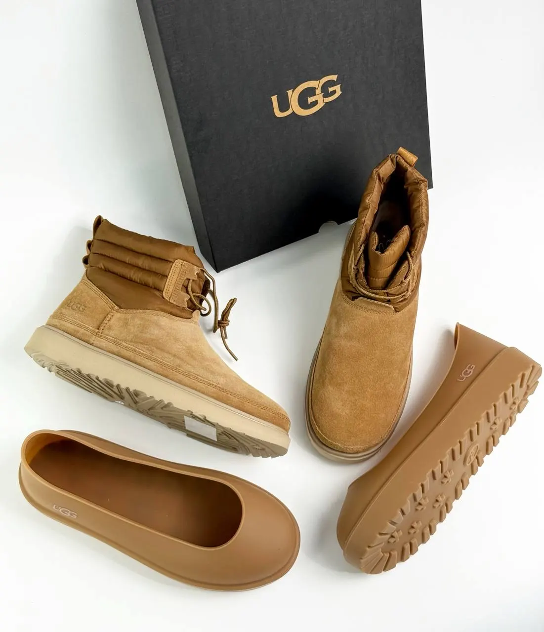 UGG Classic Mini Lace-Up Weather