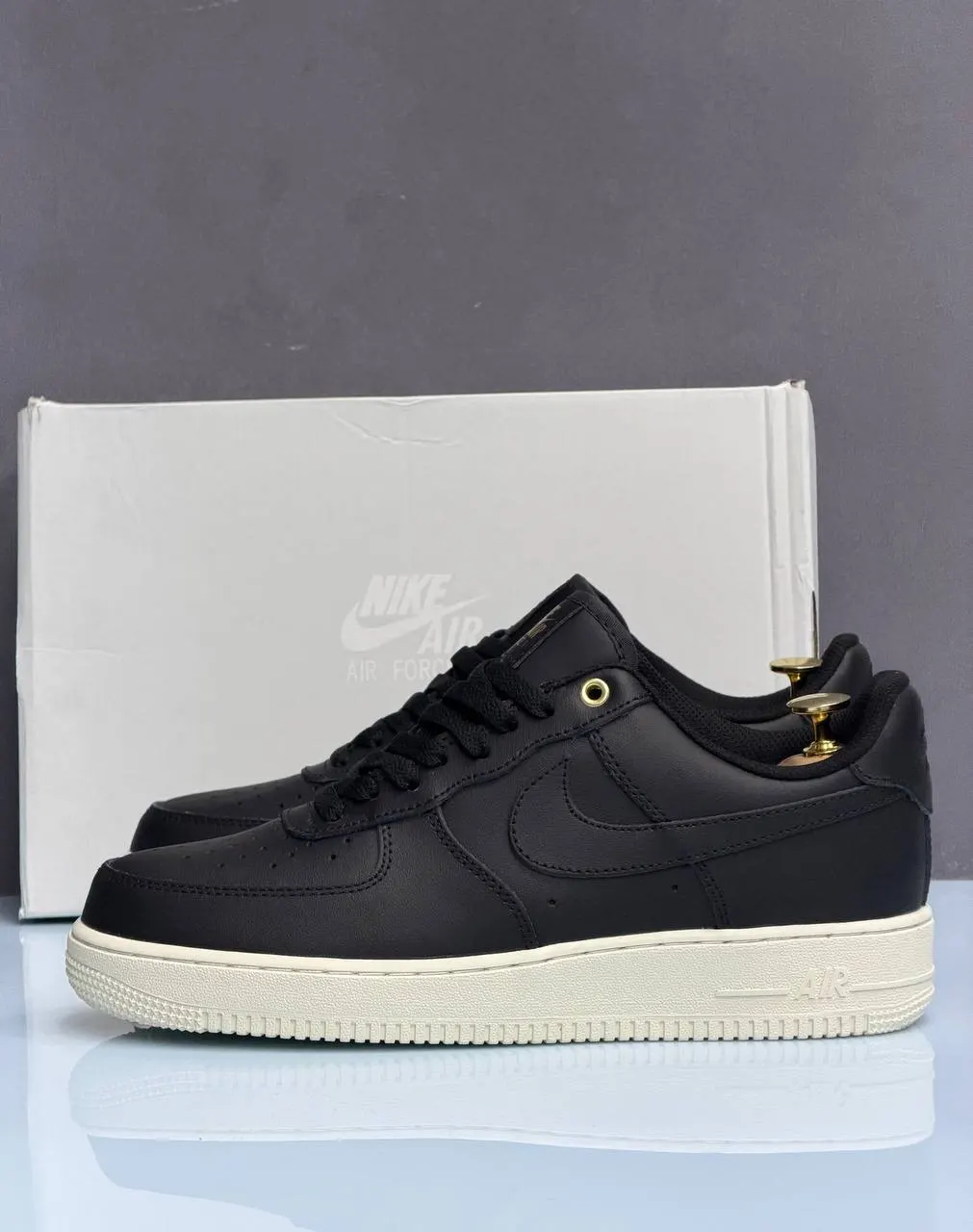 Nike Air Force 1 Low