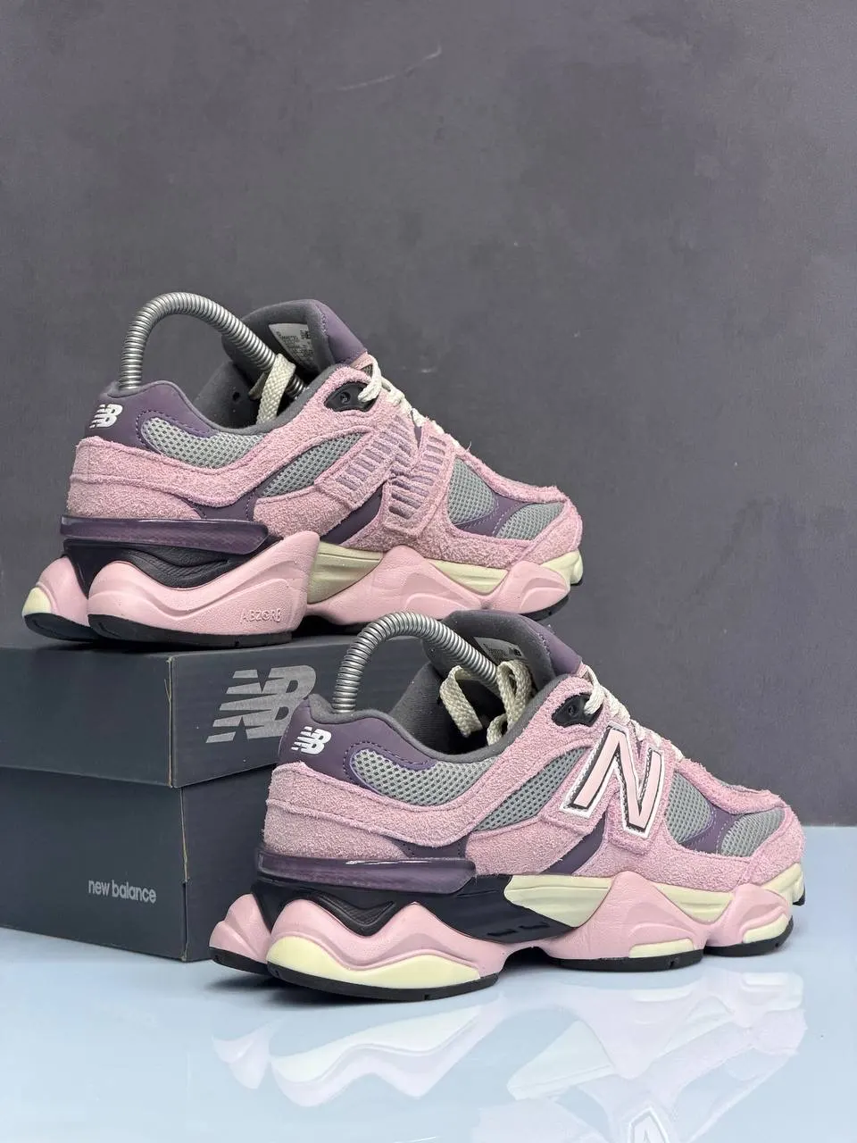 New Balance 9060