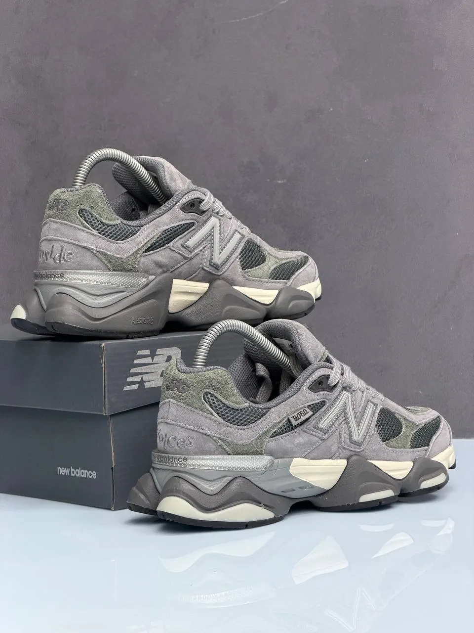 New Balance 9060