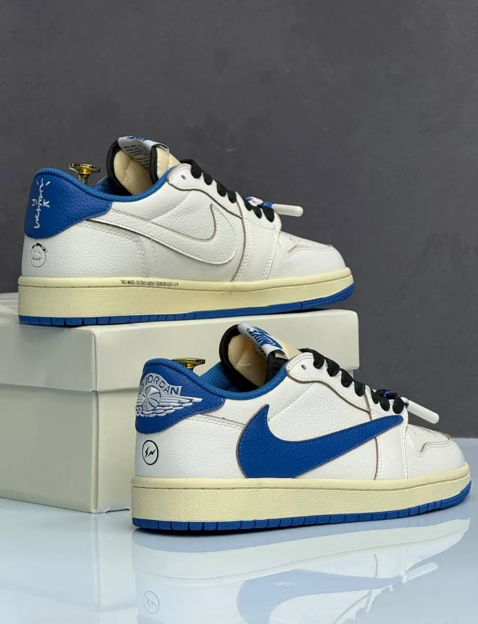 Jordan Air Jordan 1 Low x Travis Scott Fragment