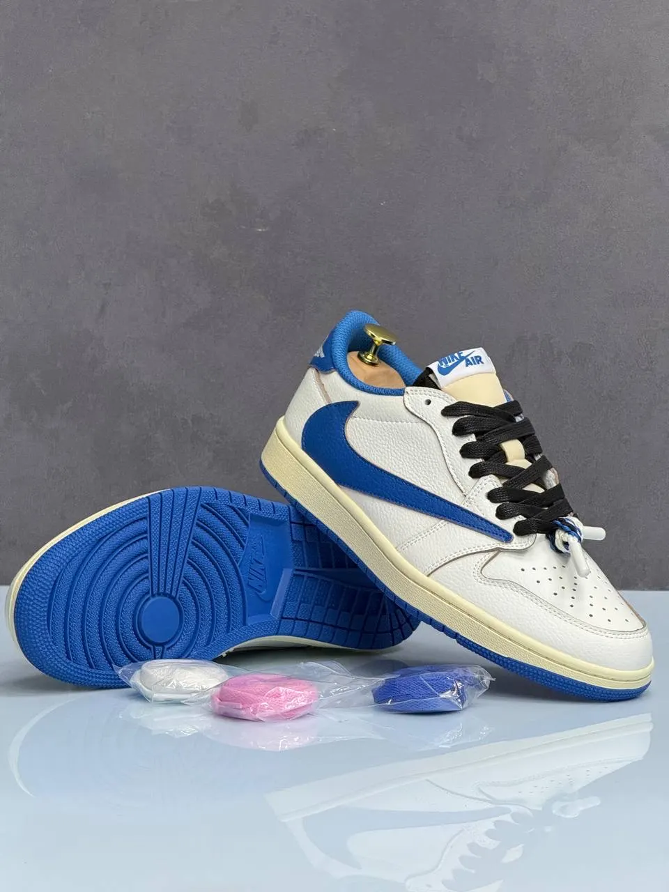 Jordan Air Jordan 1 Low x Travis Scott Fragment