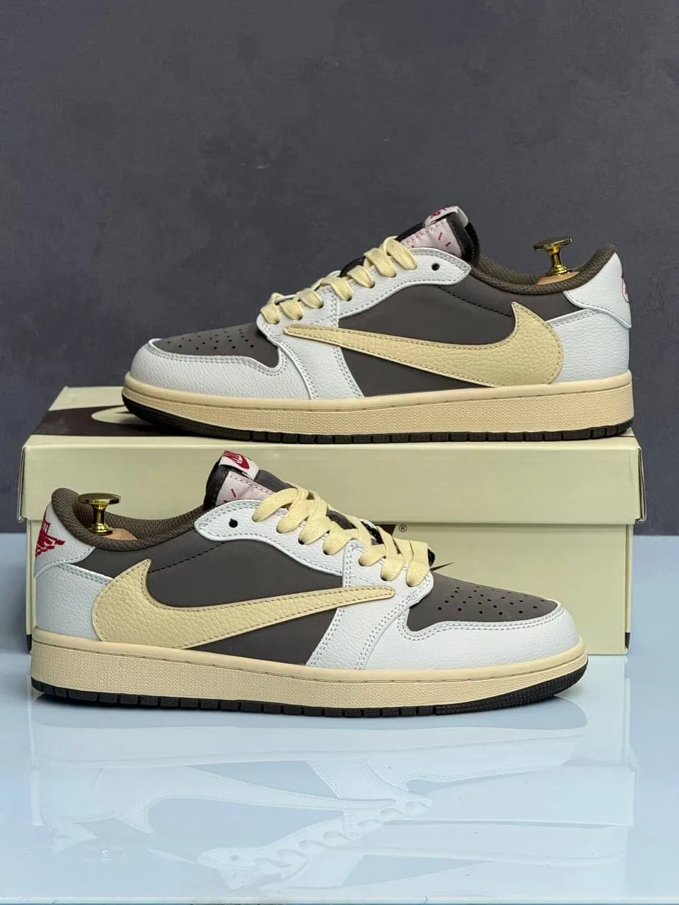 Jordan Air Jordan 1 Low OG x Travis Scott Reverse Mocha