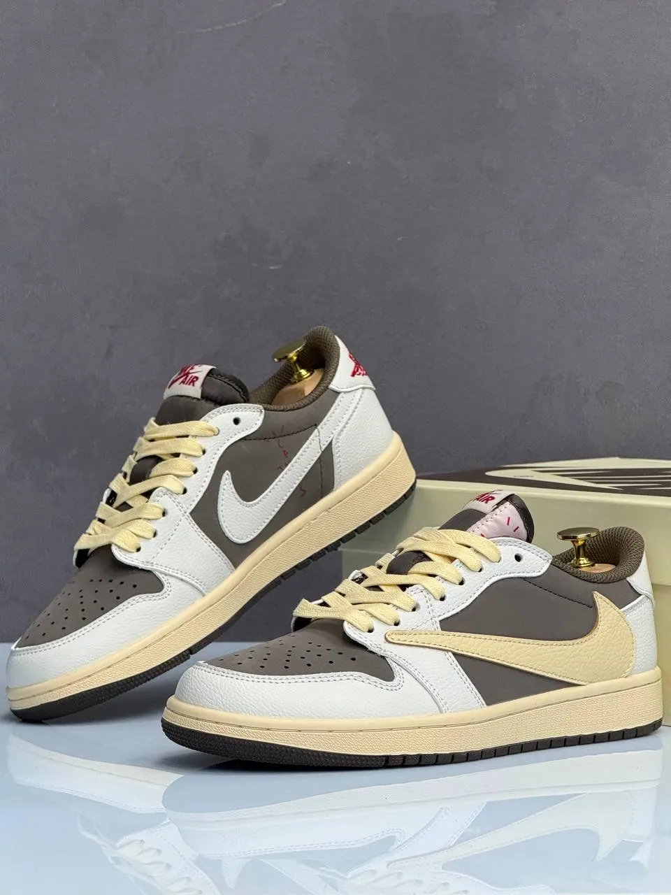 Jordan Air Jordan 1 Low OG x Travis Scott Reverse Mocha