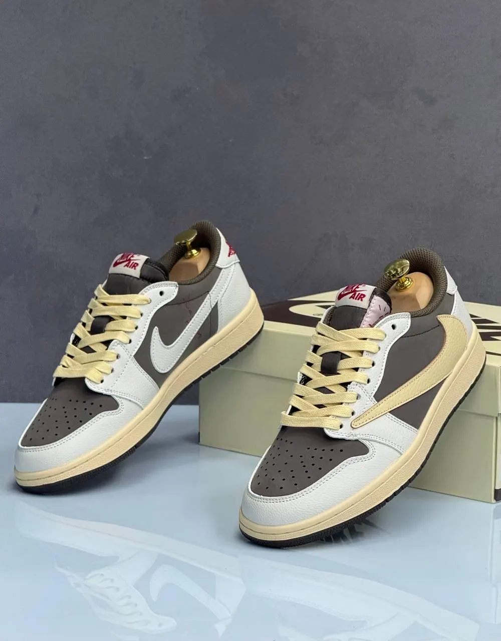 Jordan Air Jordan 1 Low OG x Travis Scott Reverse Mocha
