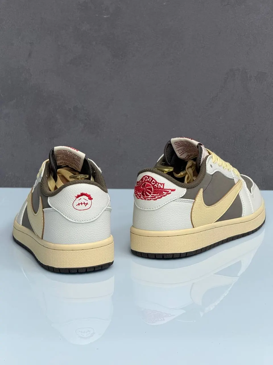 Jordan Air Jordan 1 Low OG x Travis Scott Reverse Mocha