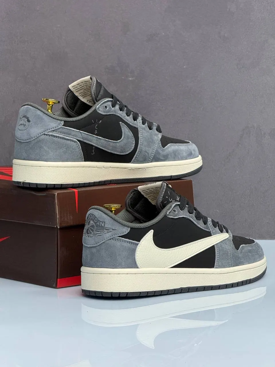 Jordan Air Jordan 1 Low x Travis Scott