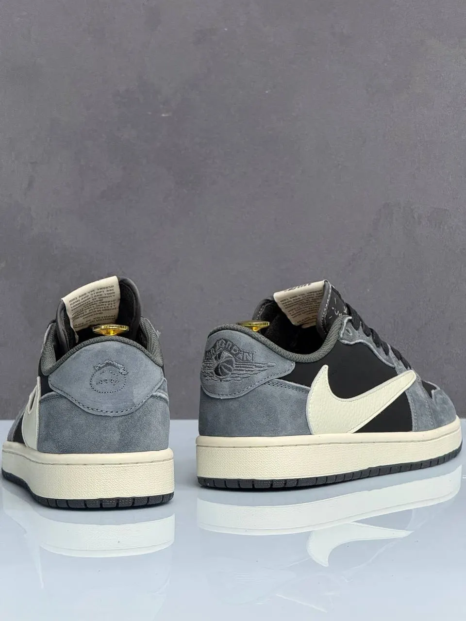 Jordan Air Jordan 1 Low x Travis Scott