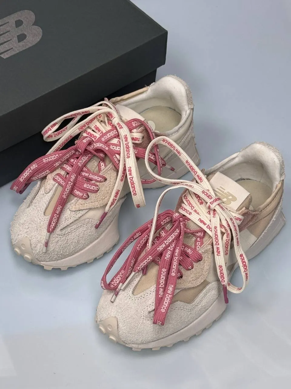 New Balance 327