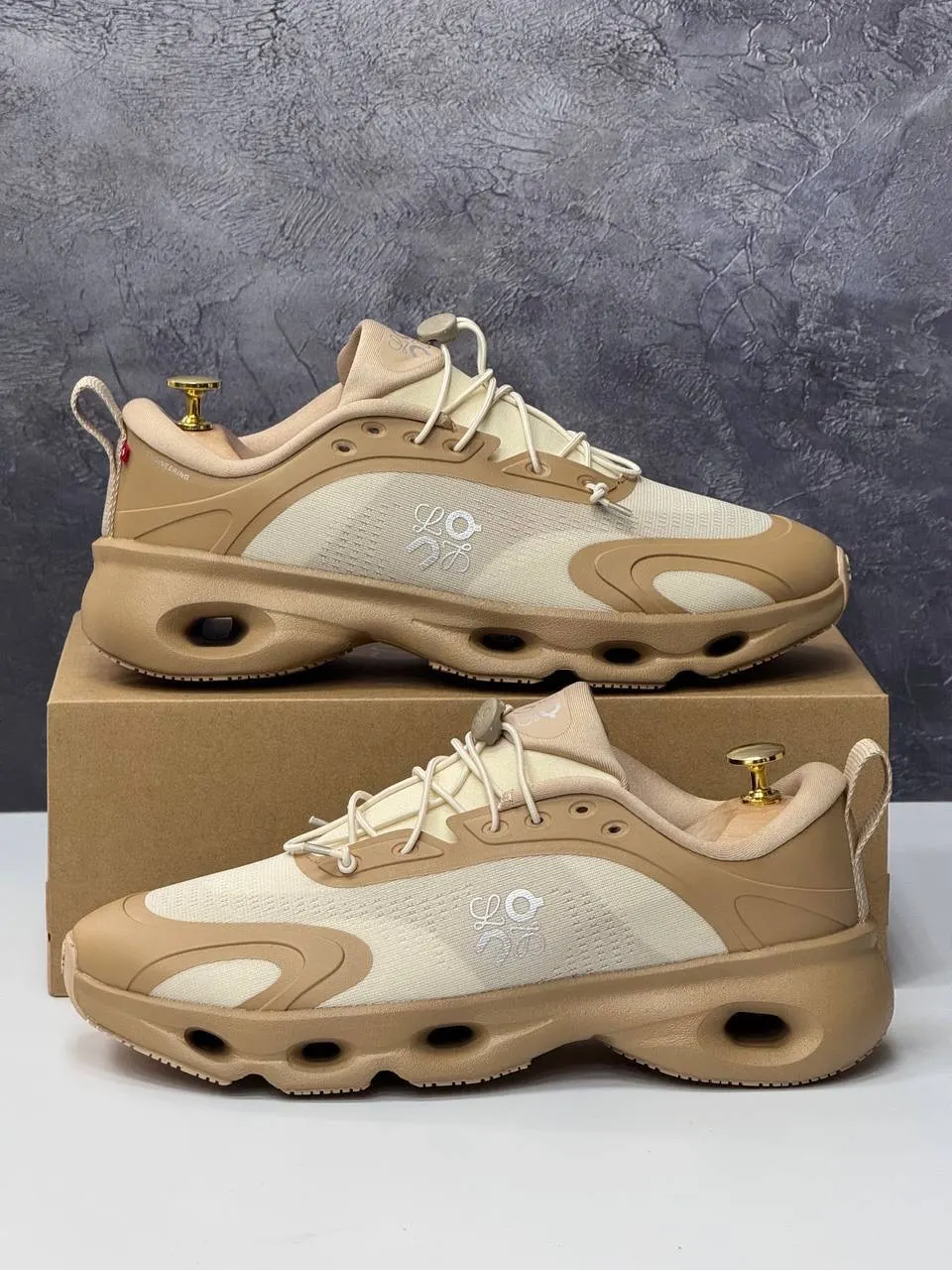 On Cloudsolo x Loewe
