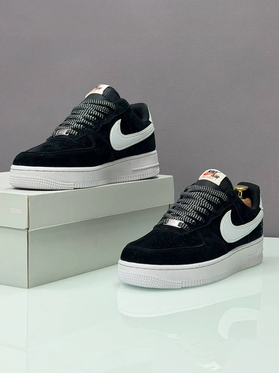 Nike Air Force 1 Low Suede
