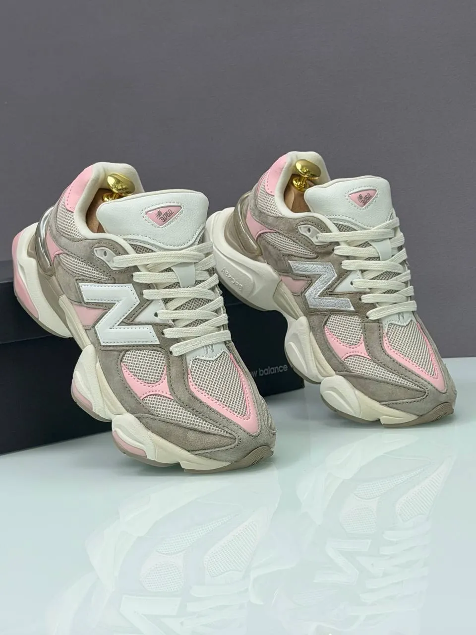 New Balance 9060