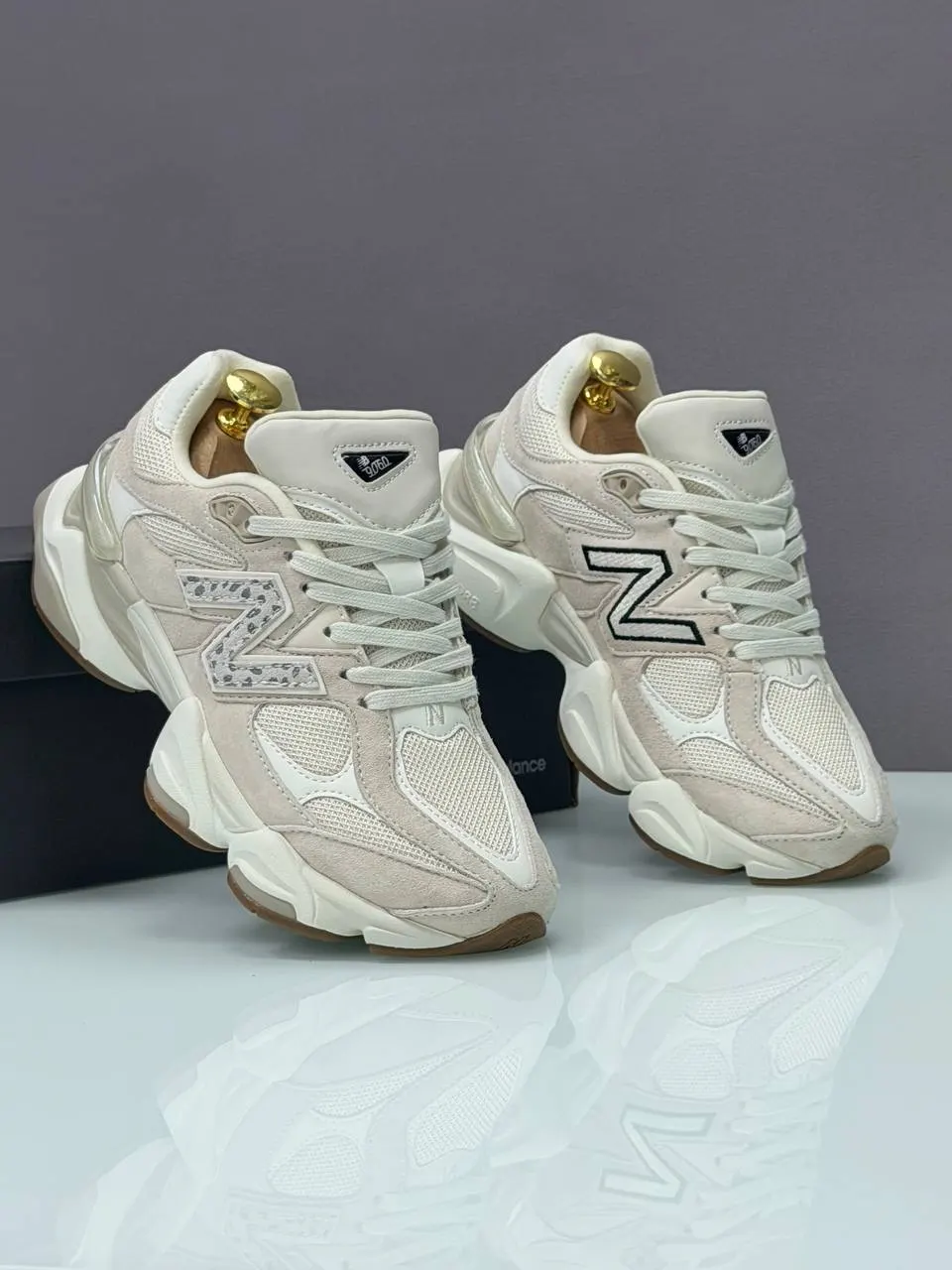 New Balance 9060