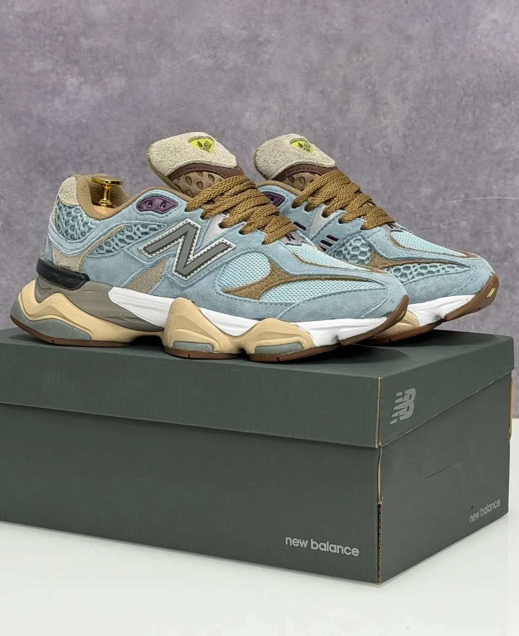 New Balance 9060