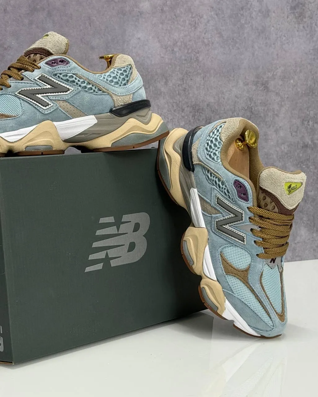 New Balance 9060