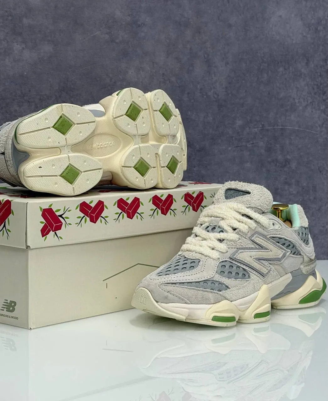 New Balance 9060