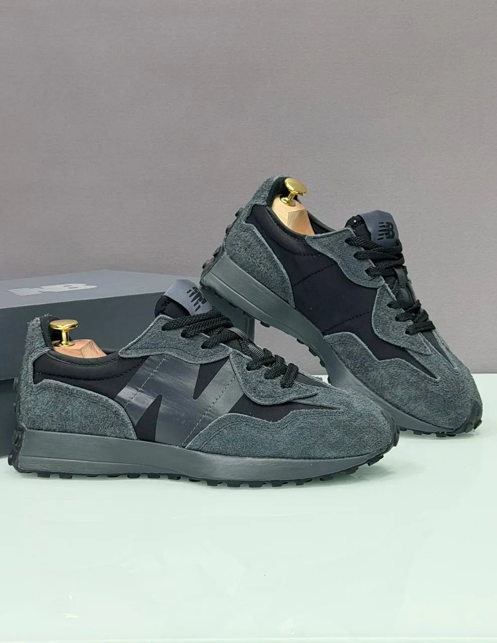 New Balance 327