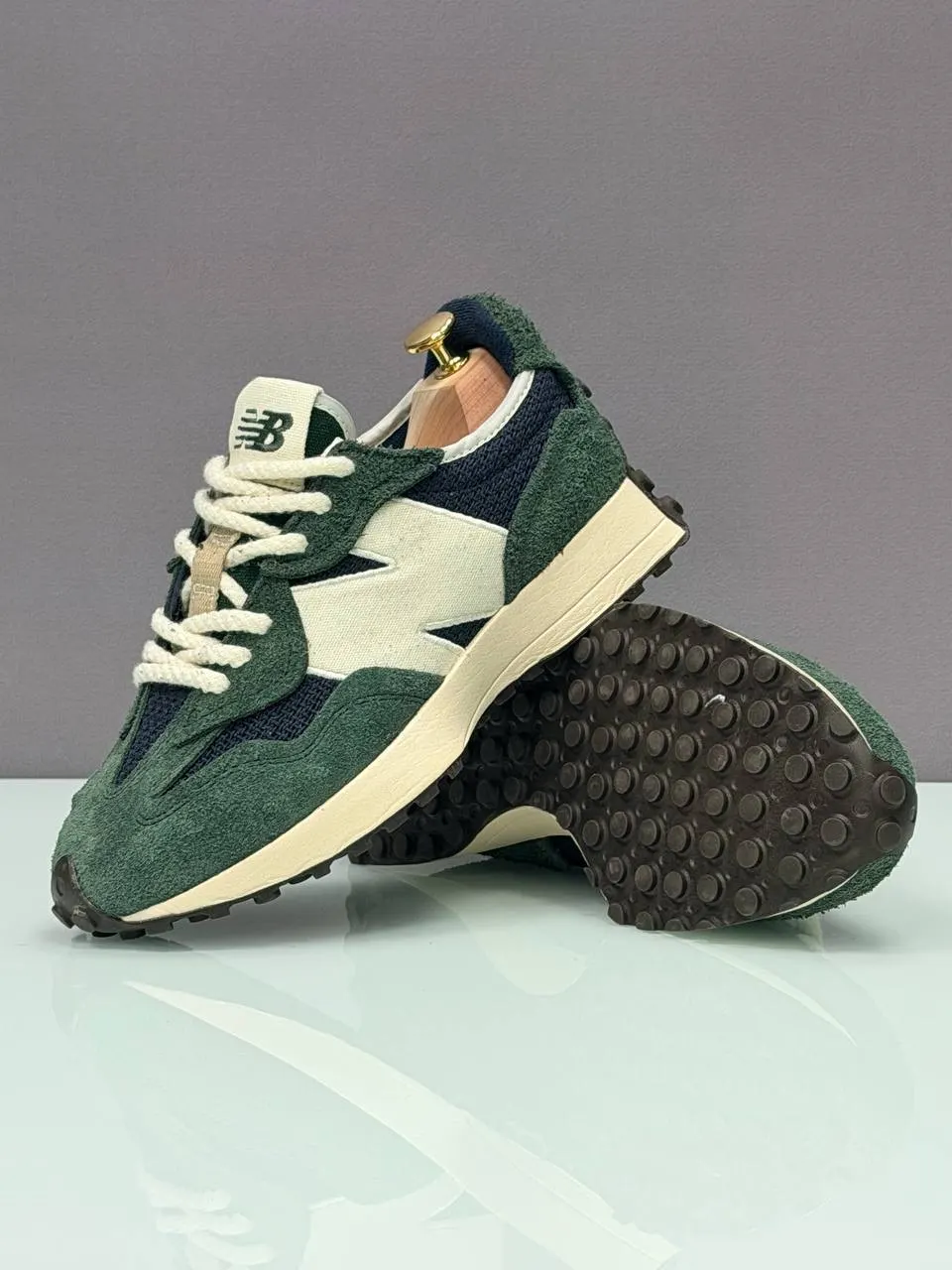New Balance 327