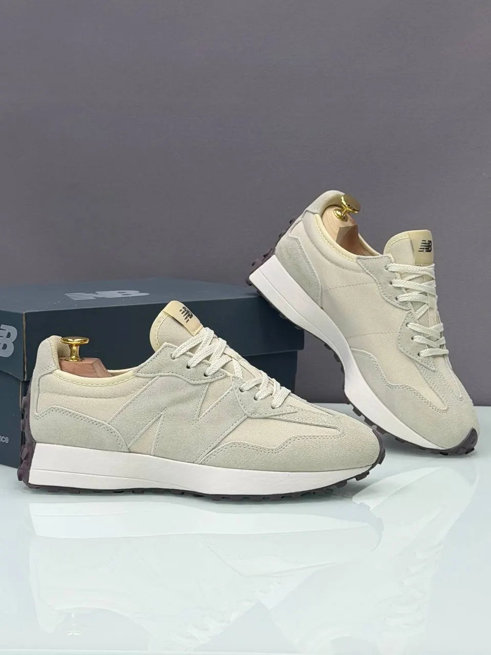 New Balance 327