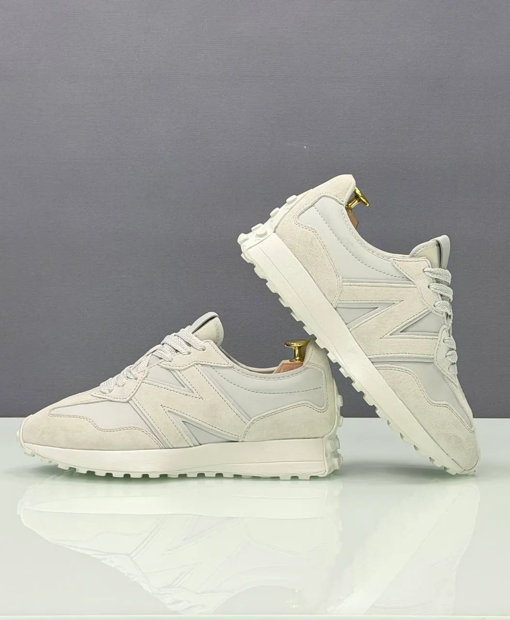 New Balance 327