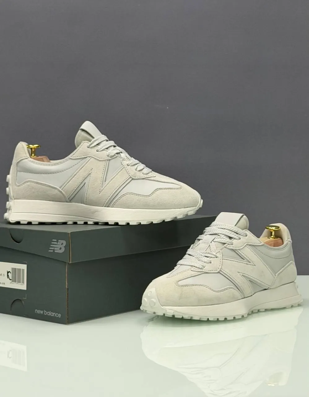 New Balance 327