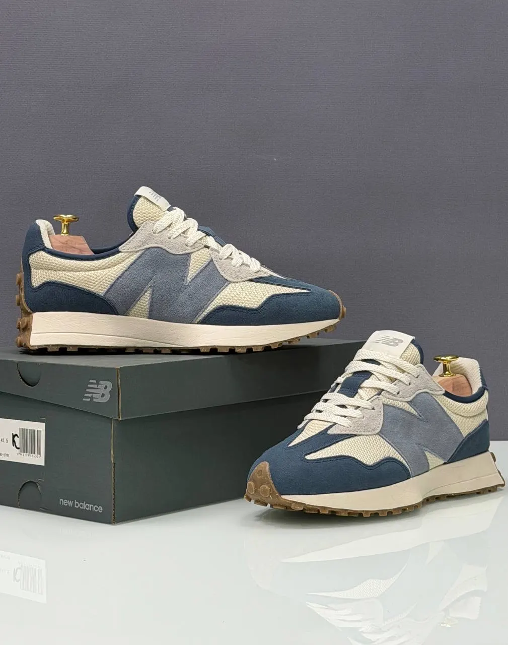 New Balance 327