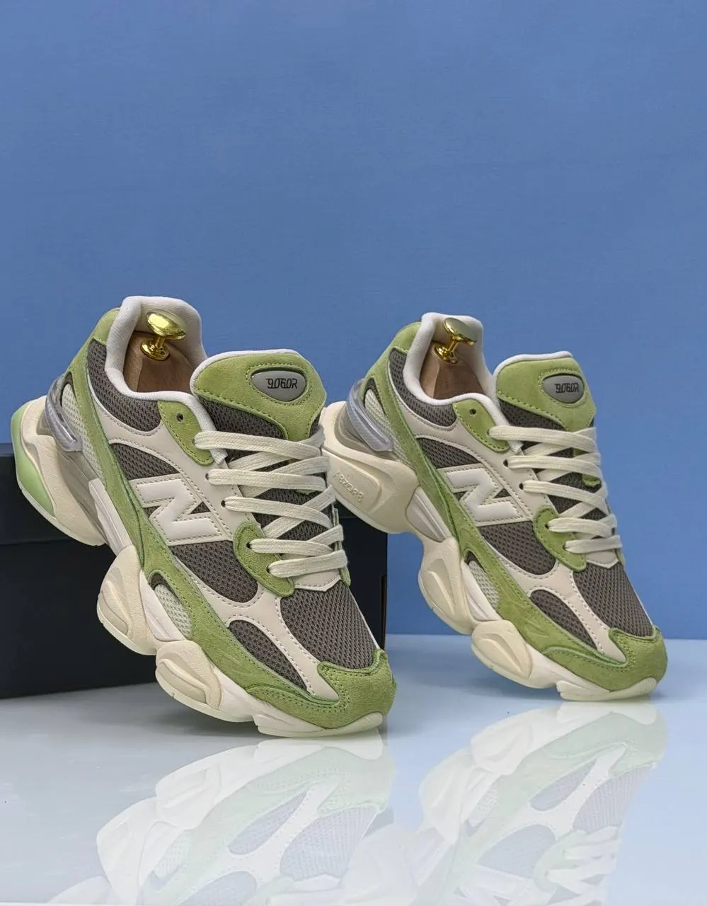New Balance 9060