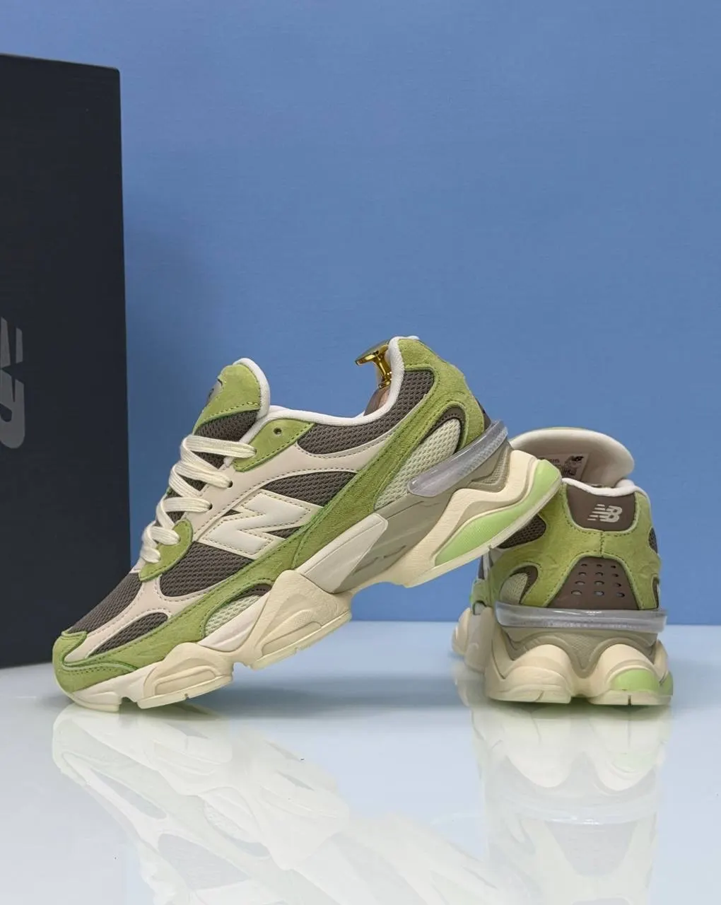New Balance 9060