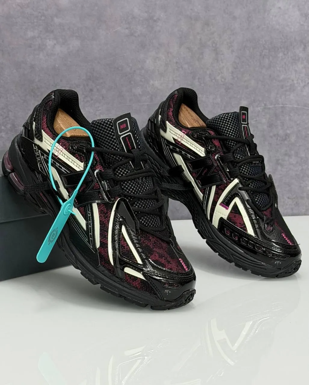 New Balance 1906A