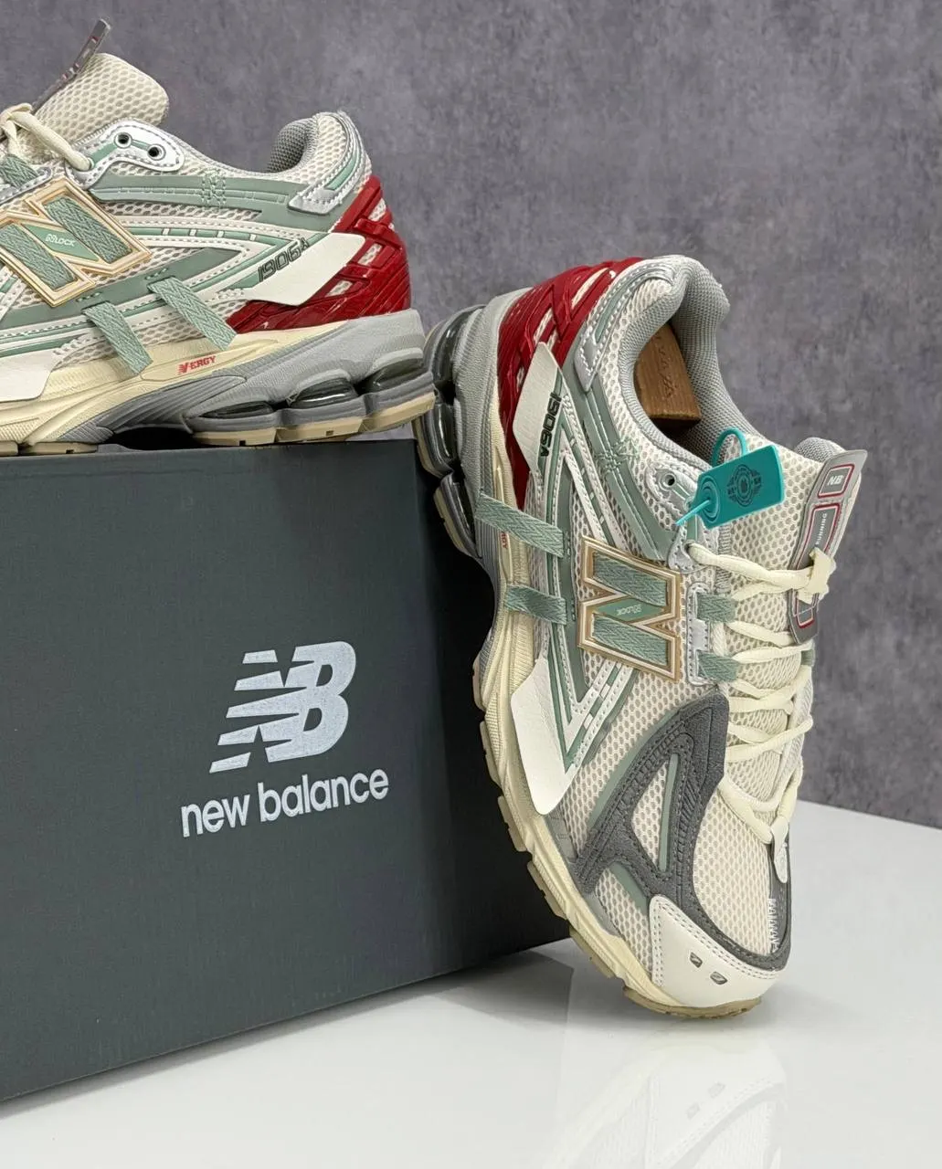 New Balance 1906A