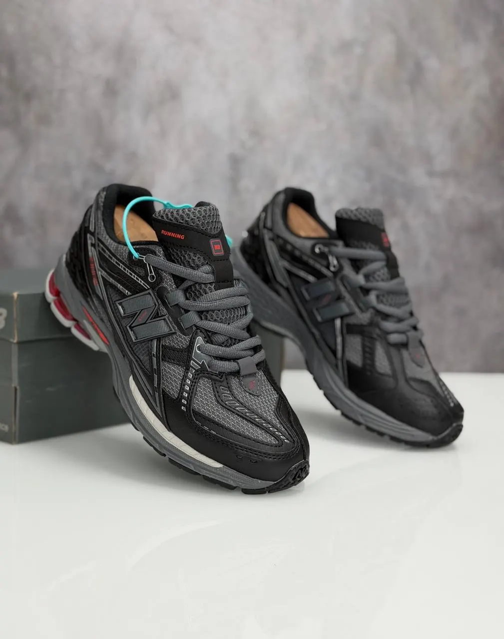 New Balance 1906U