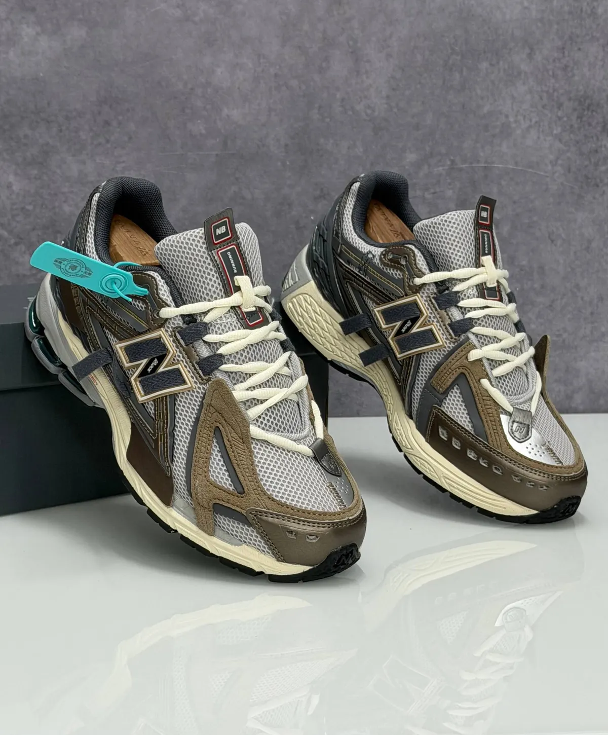 New Balance 1906A