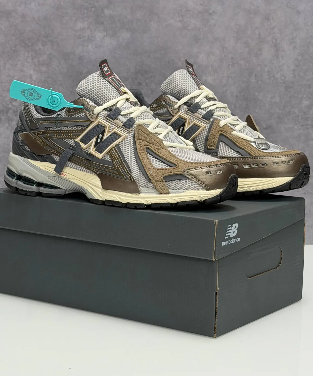 New Balance 1906A